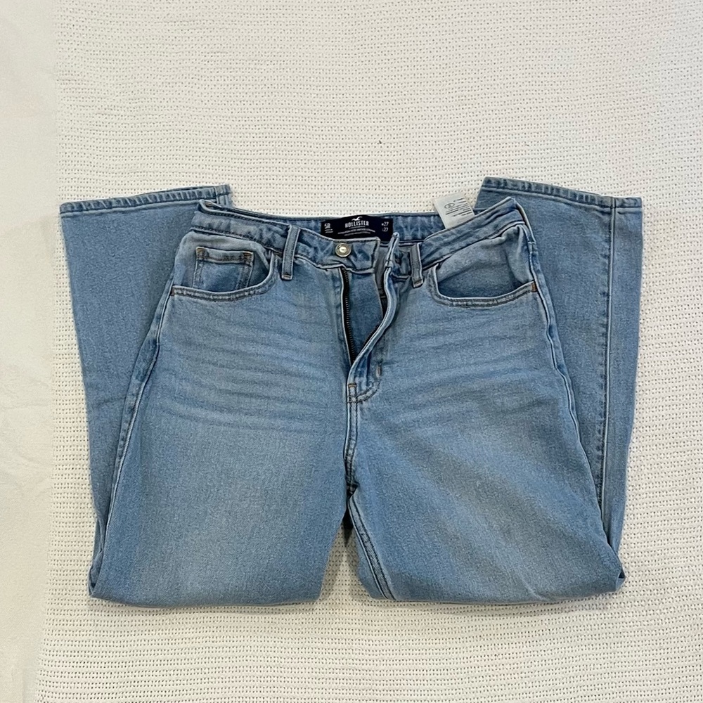 Hollister Ultra High Rise Vintage Straight Jeans